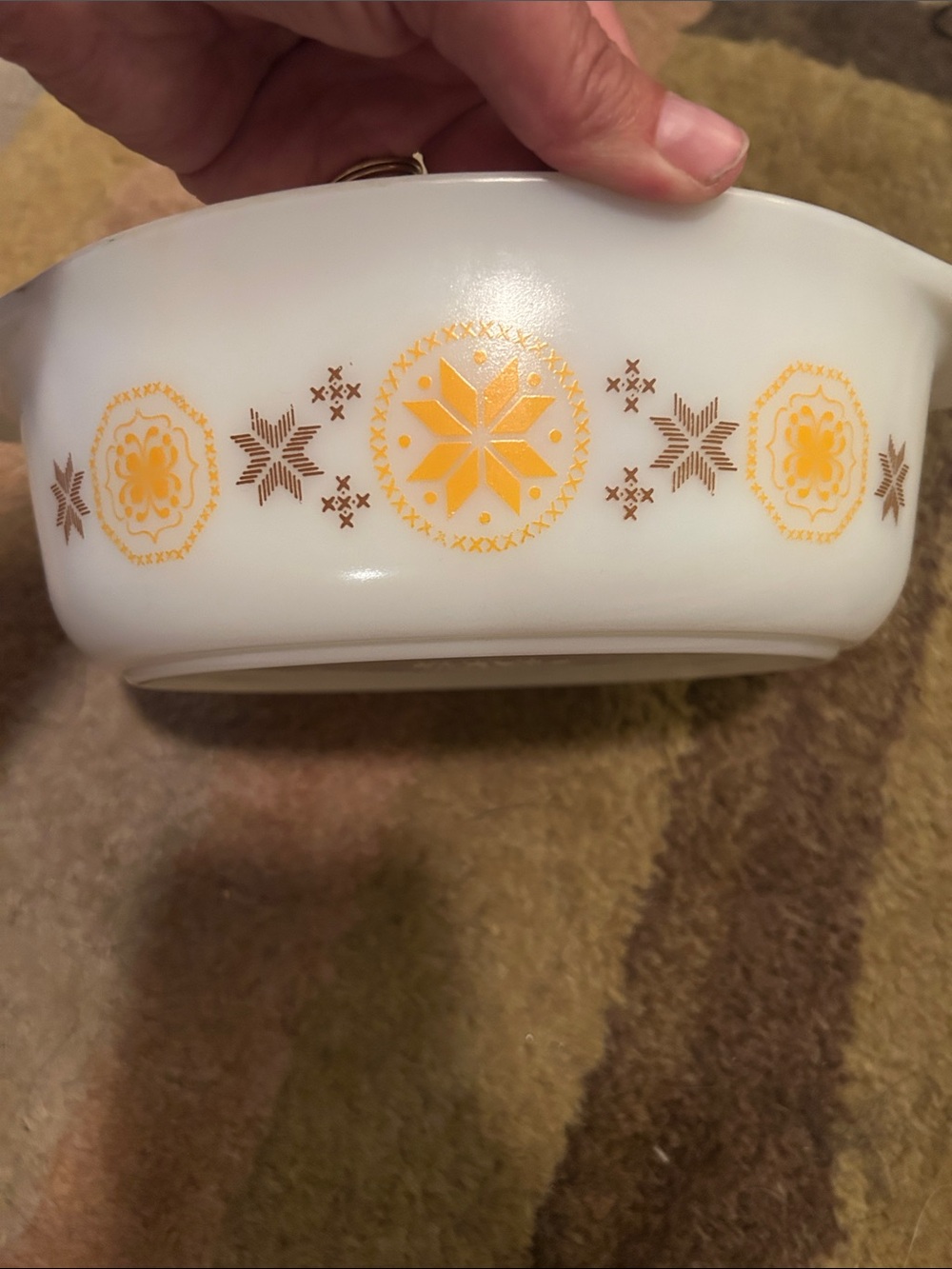 vintage pyrexCasserole Dish with Yellow & Brown Snowflake Pattern
